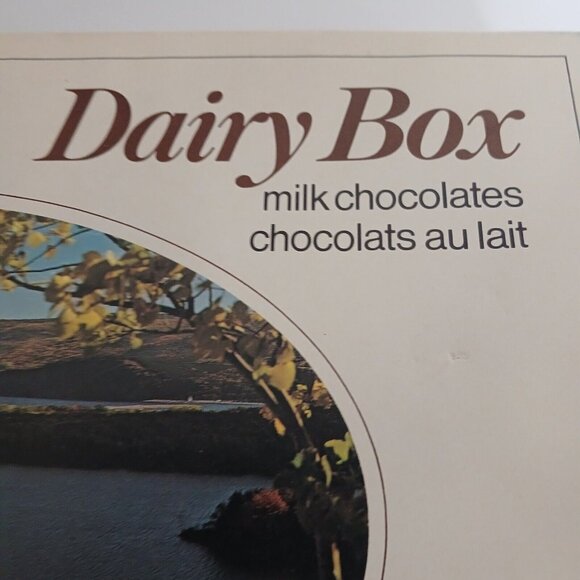 Vintage Rowntree Cardboar Dairy Box Chocolates Ingonish Beach Nova Scotia Canada - Picture 10 of 10